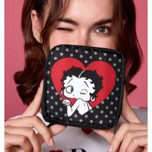 Betty Boop Cute Storage Pouch Bag – Retro Makeup, Sanitary, Electronics, Travel